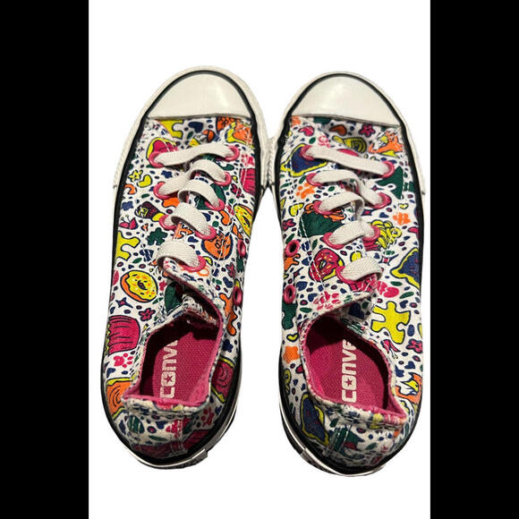 Converse Other - Converse All Star junior Size 12 sneakers cupcake cats hearts print shoes